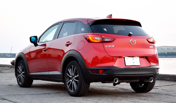 マツダCX-3 XDツーリング　マフラーカッター