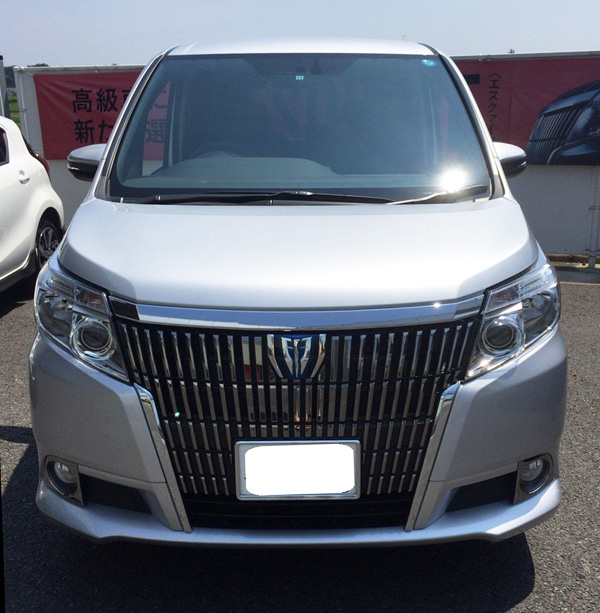 トヨタ新型エスクァイア　HYBRID Xi